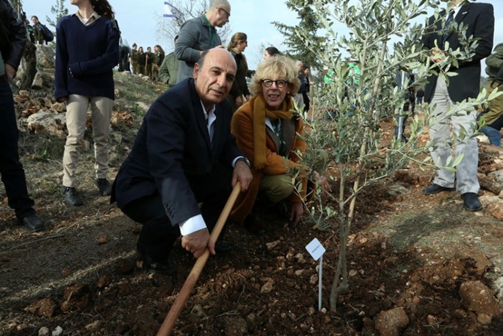 Из архива ККЛ-ЕНФ: бывшие начальники Генштаба ЦАХАЛа празднуют Ту би-Шват