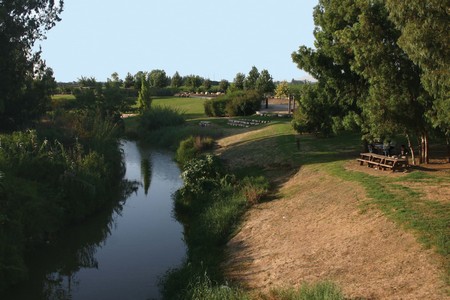 נחל אלכסנדר המשוקם.  צילום: ארכיון הצילומים של קקל